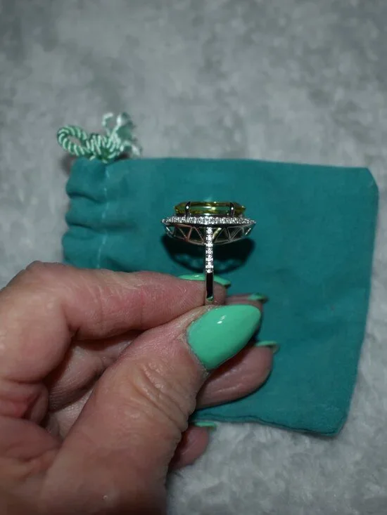 ring - Picture 2 of 4